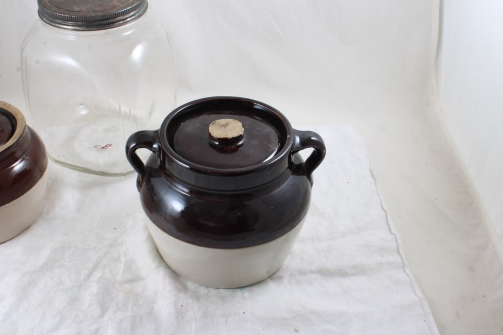 Hoosier Jar, 2 Red Wing & Other Bean Pots - 11