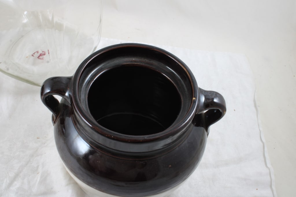 Hoosier Jar, 2 Red Wing & Other Bean Pots - 13