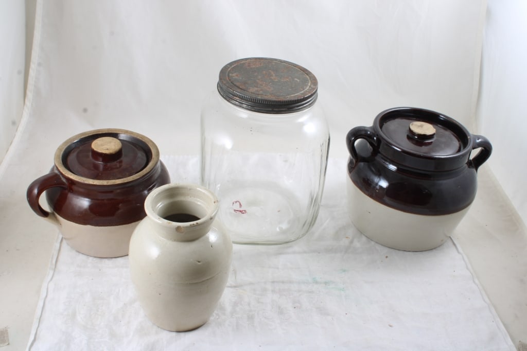 Hoosier Jar, 2 Red Wing & Other Bean Pots (1 of 16)