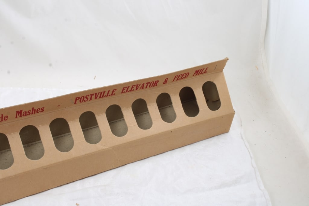 Postville Elevator Chicken Feeder & Egg Carton - 15
