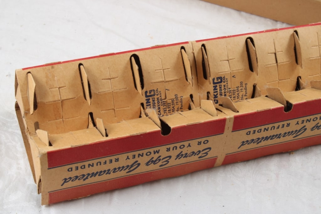 Postville Elevator Chicken Feeder & Egg Carton - 4
