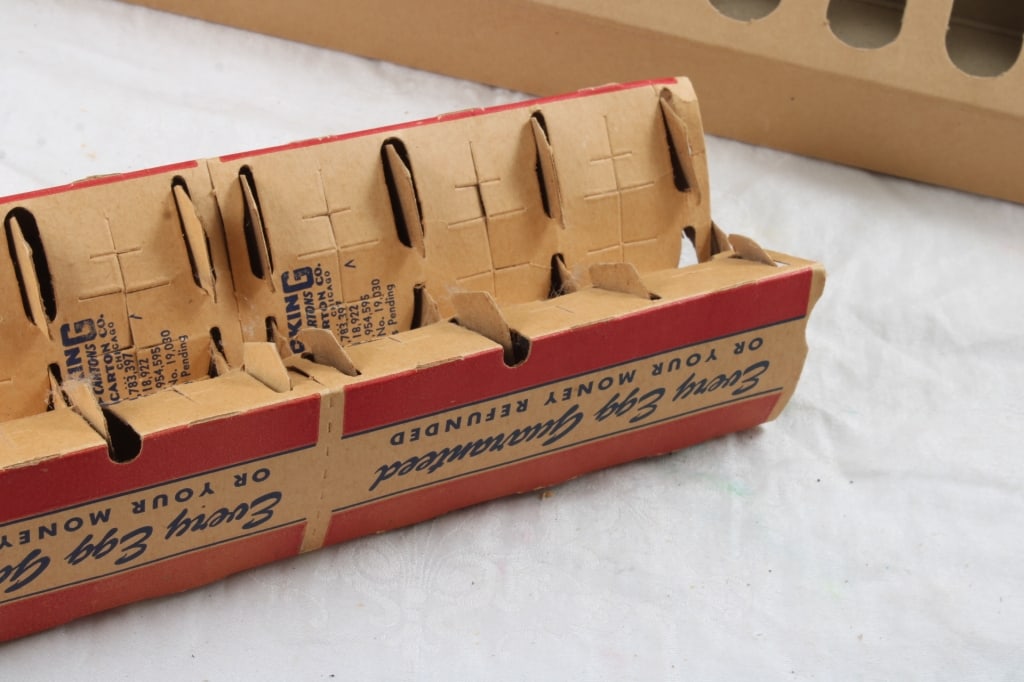 Postville Elevator Chicken Feeder & Egg Carton - 5