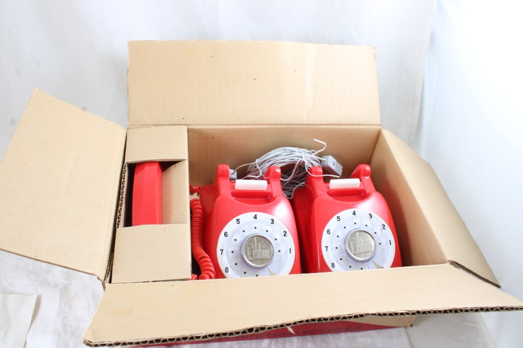 1970 Japan KGK Set Red Belphone Battery Telephones - 12
