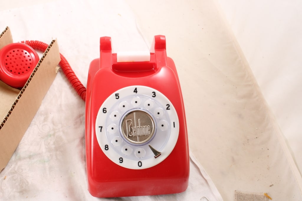 1970 Japan KGK Set Red Belphone Battery Telephones - 8