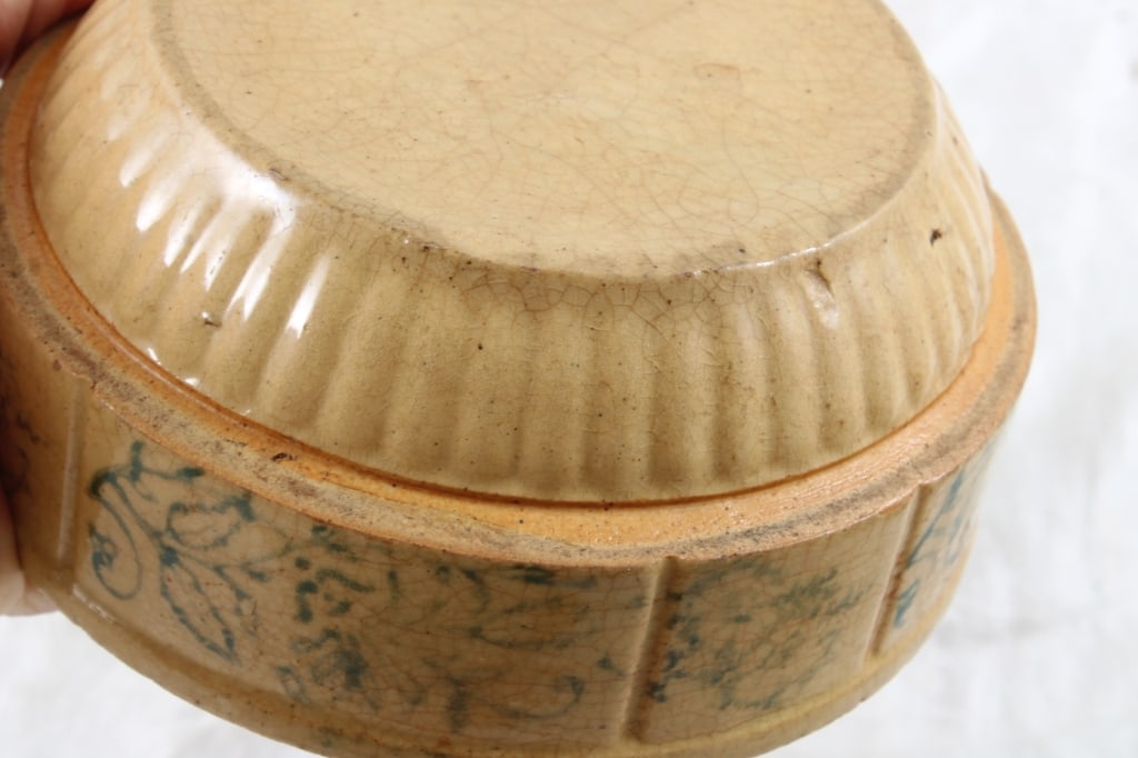 Yellowware Bowl, Milk Pitcher & Moira Crock - 20