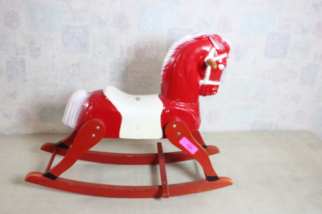 Moulded Products Maple Plain Minn. Rocking Horse: Moulded Products Maple Plain Minn. Rocking Horse - Lot Size 28" x 22" x 13". 4 Lbs. All information and photos, which are part of the description, are intended to be as accurate as possible, but