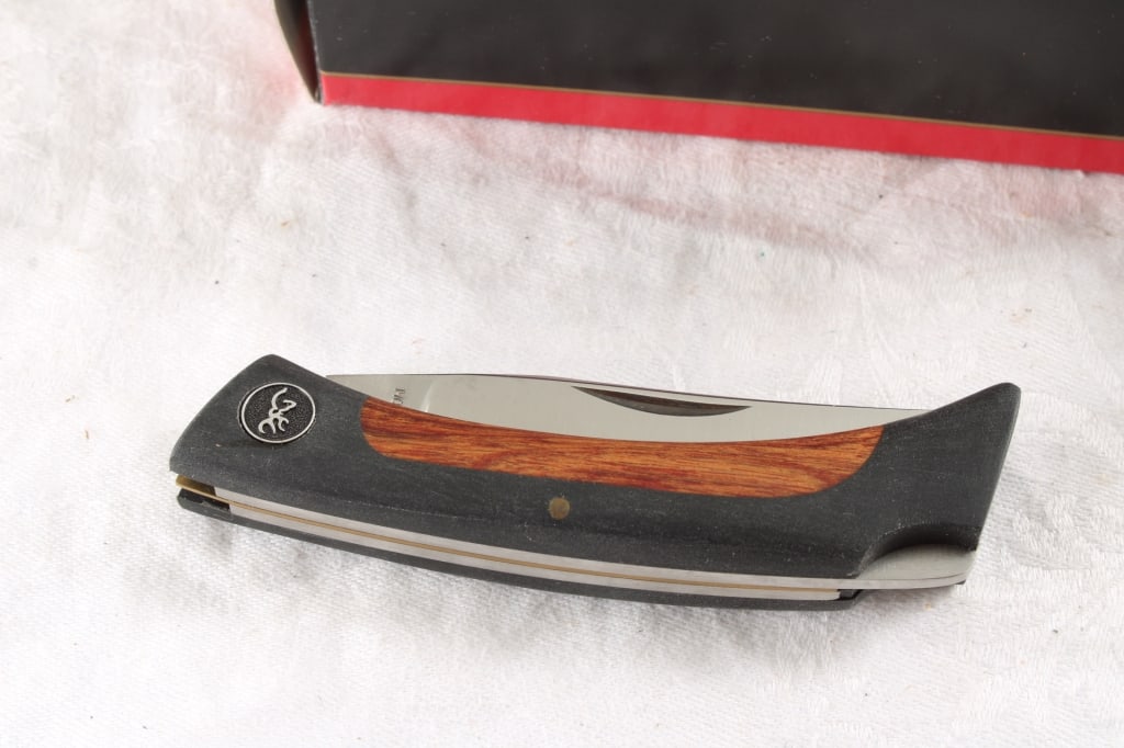 Browning Fish & Bird Sportsman Knife #807 - 3
