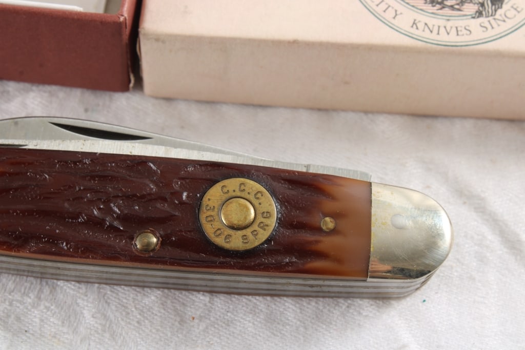 Camillus Folding Knife Model C-4 New in Box - 2