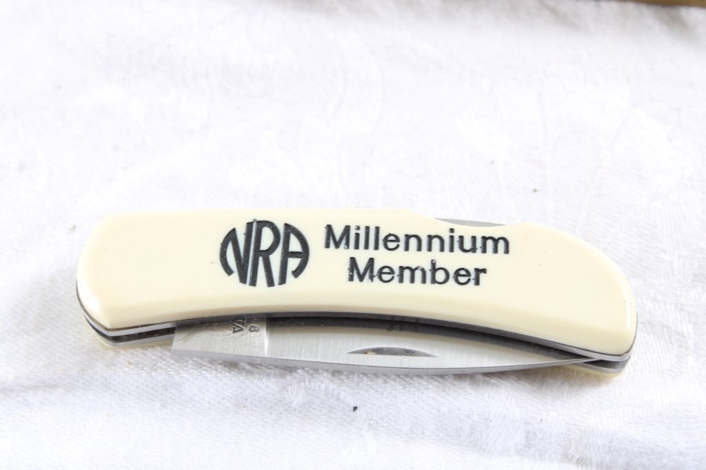 4 Folding Knives Girl Scout Utica & More - 5
