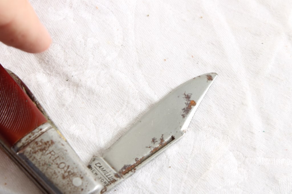 2 Folding Knives Camillus & Hammer Brand - 10