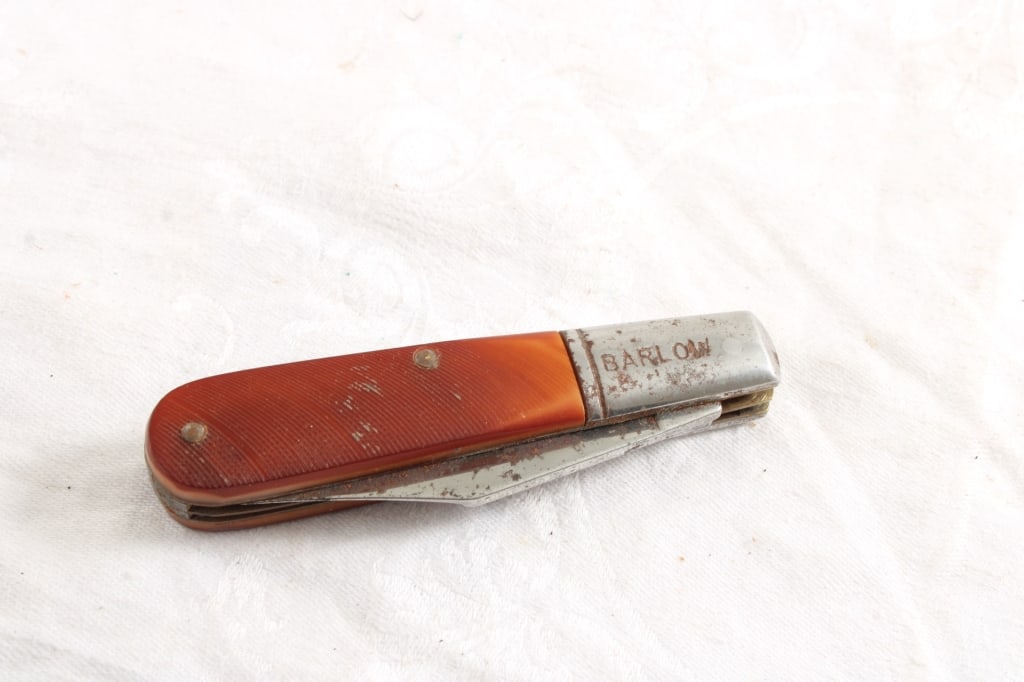 2 Folding Knives Camillus & Hammer Brand - 15