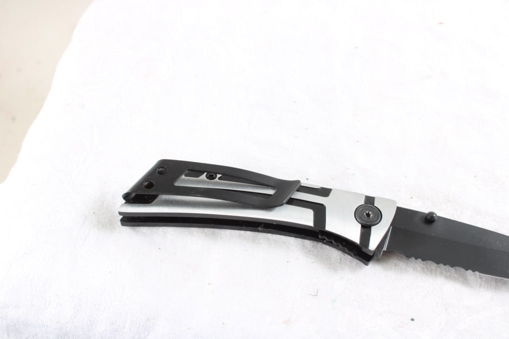 Gerber Folding Lock Blade Knife - 6