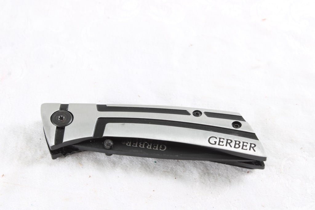 Gerber Folding Lock Blade Knife - 7