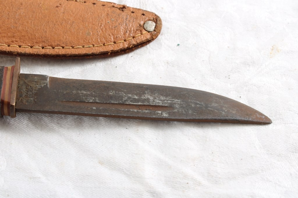 2 Fixed Blade Knives with Sheaths - 4