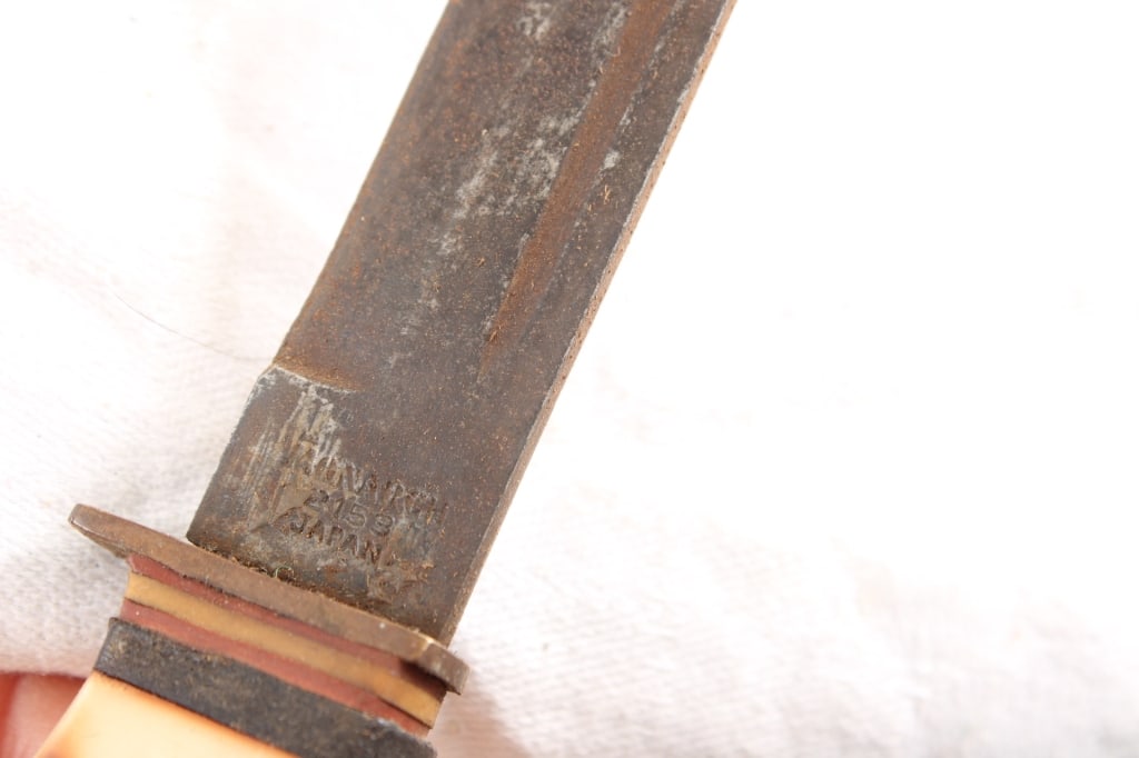 2 Fixed Blade Knives with Sheaths - 7