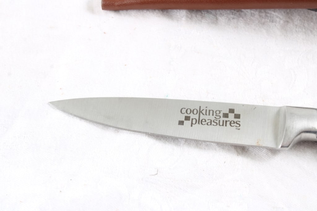 2 Fixed Blade Knives with Sheaths - 14