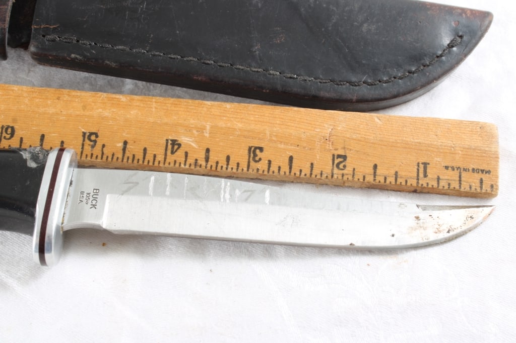 Buck Fixed Blade Knife Model 105 with Sheath - 3