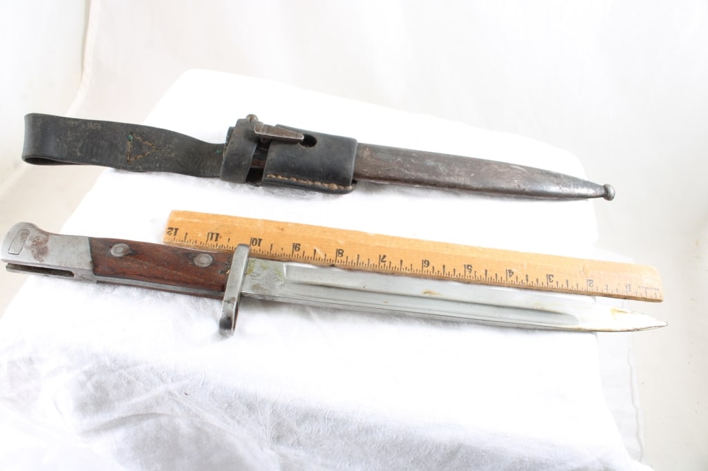 Bayonet U.S. Military with Sheath and Frog - 9