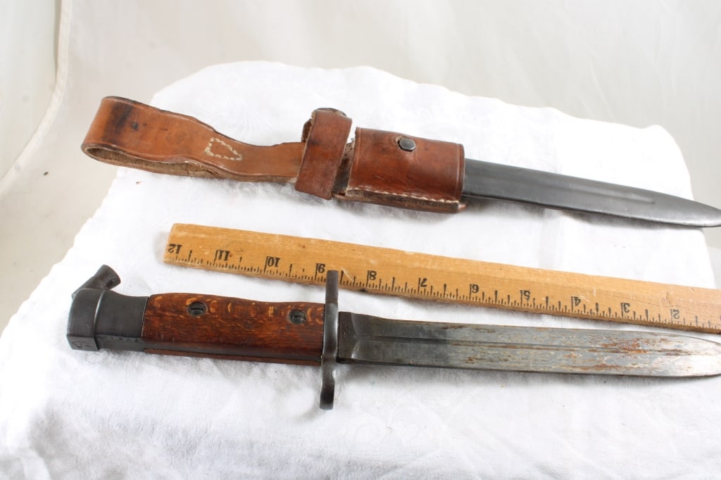 Bayonet with Sheath and Frog - 5