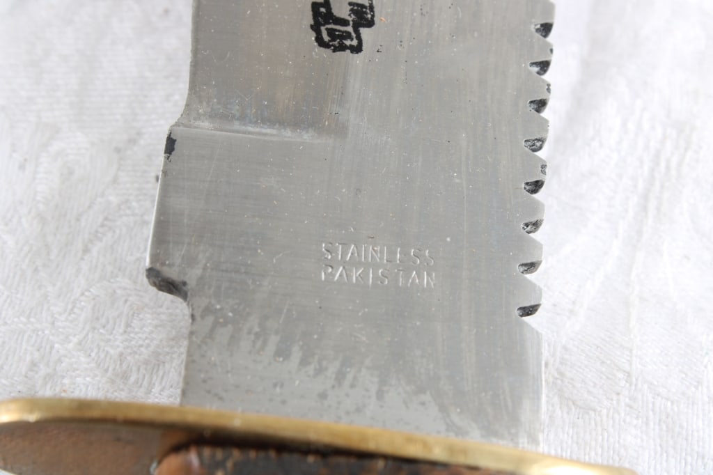2 Fixed Blade Knives No Markings - 7