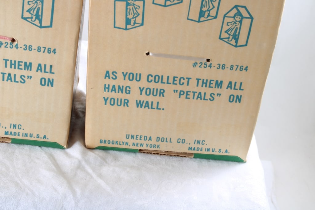 2 Uneeda Wishnik Petal People Dolls in Boxes - 11