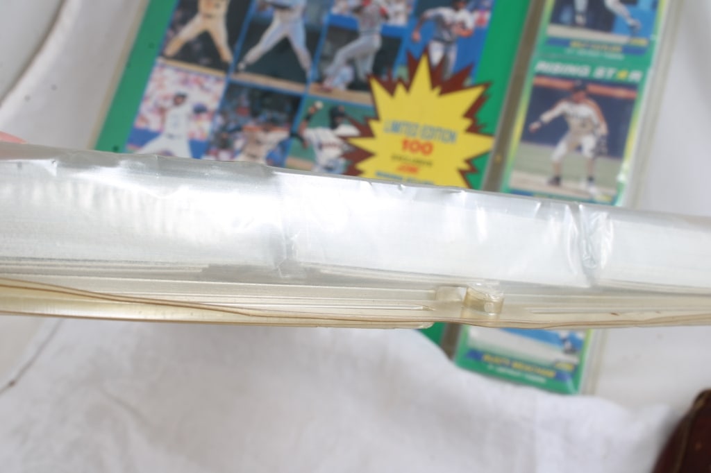 Baseball's Hottest Rookies, Players & Higgins Mitt - 20