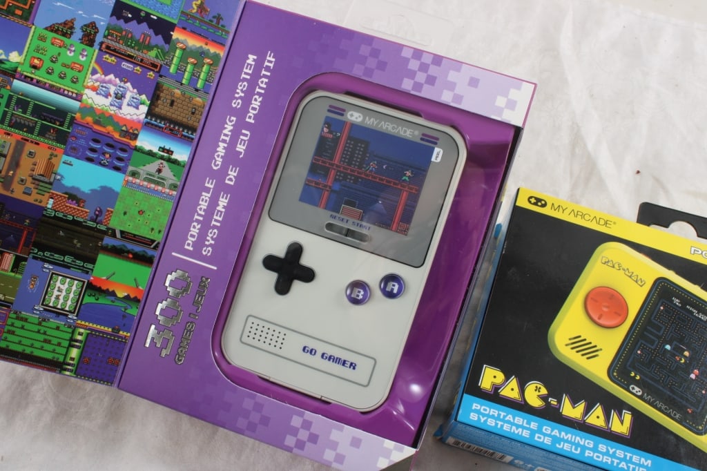 Pac-Man Pocket Player, Arcade Portable System - 4