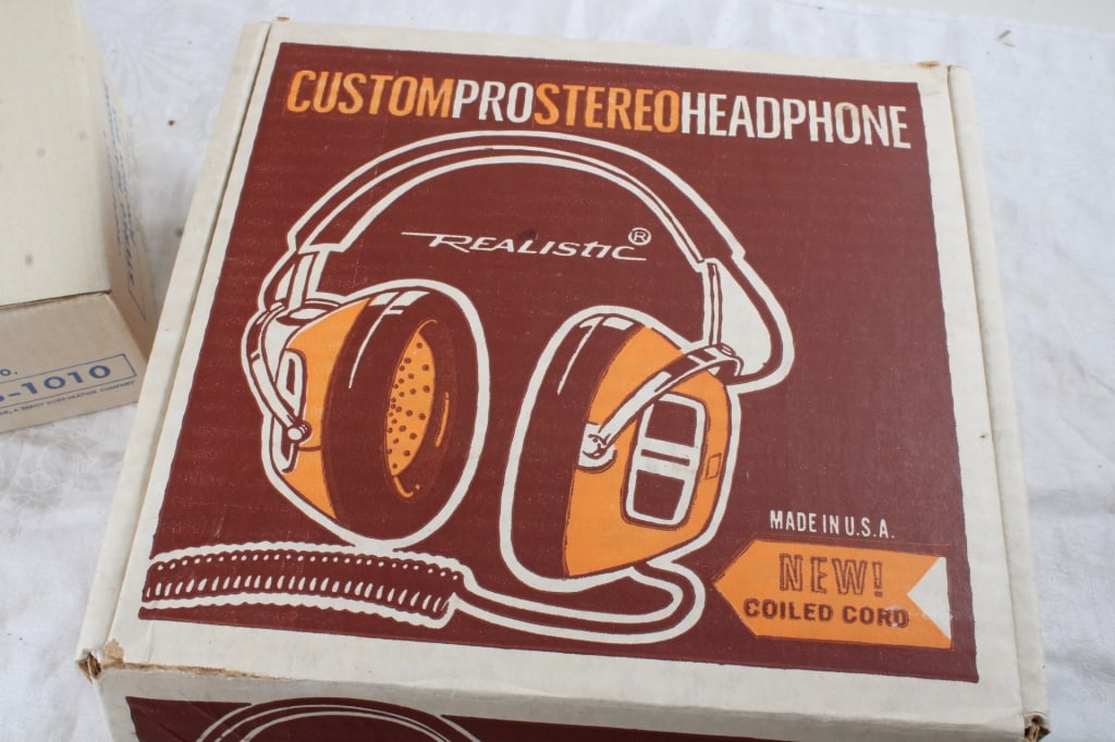 Realistic Headphone & Junction Box Headphone - 2