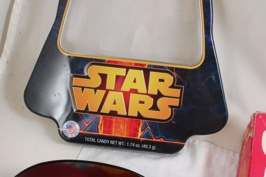 1969 Archie Whitman Game & Star Wars Collector Tin - 4