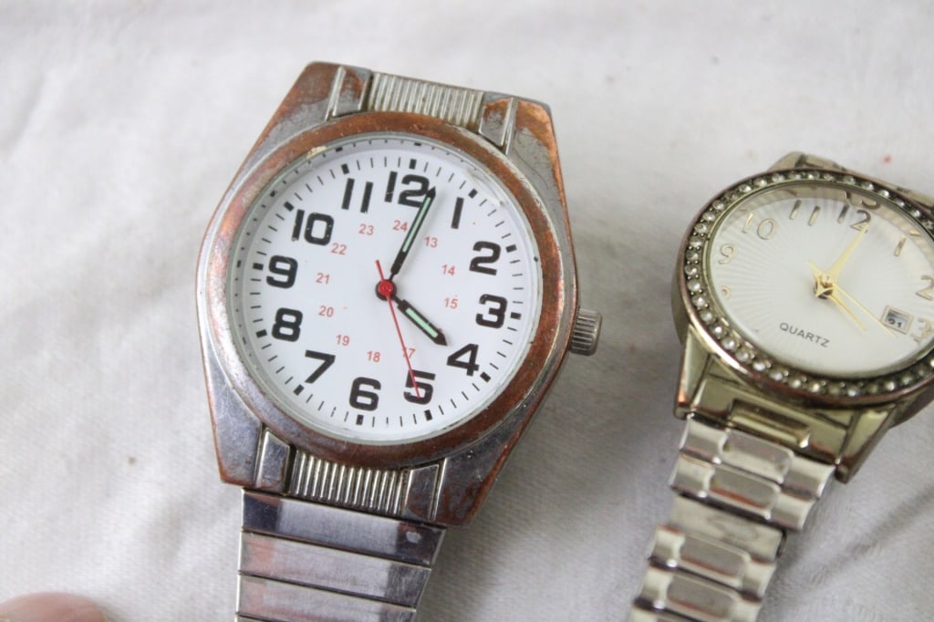 License Plate, Stackable Scale Wgts & Wristwatches - 20