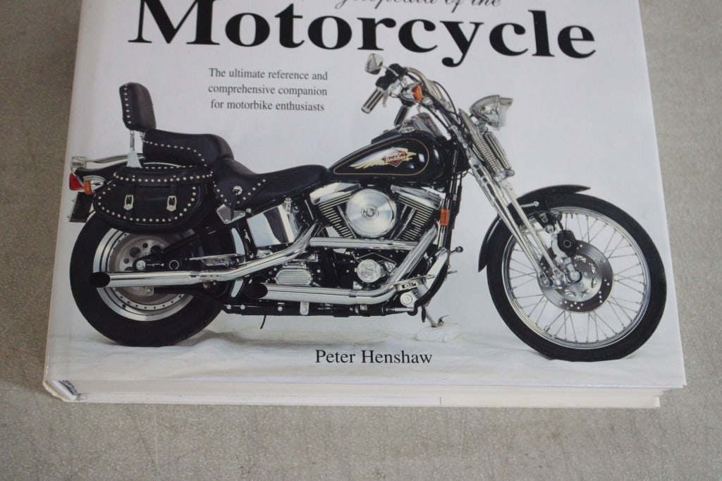1999 Encyclopedia of Motorcycles H/C Book - 3