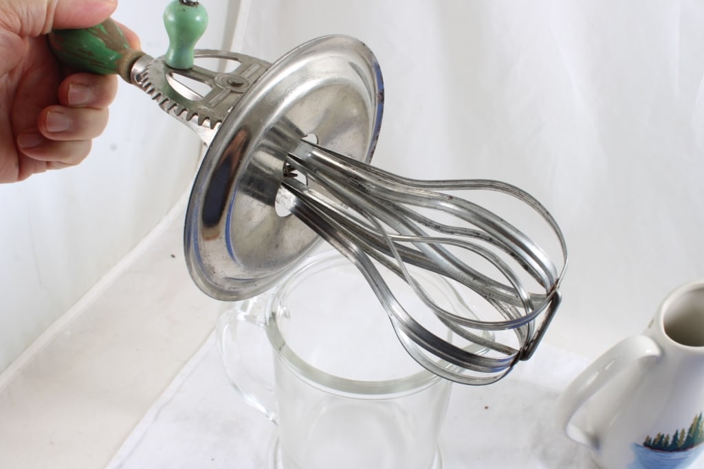 1923 A&J Egg Beater Jar, Red Wing Hamm's Pitcher - 10