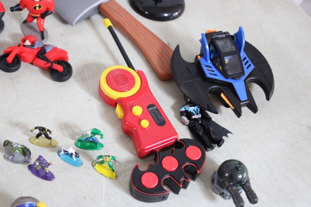 Marvel, DC Comics, Pixar & Goldlok Action Figures - 19