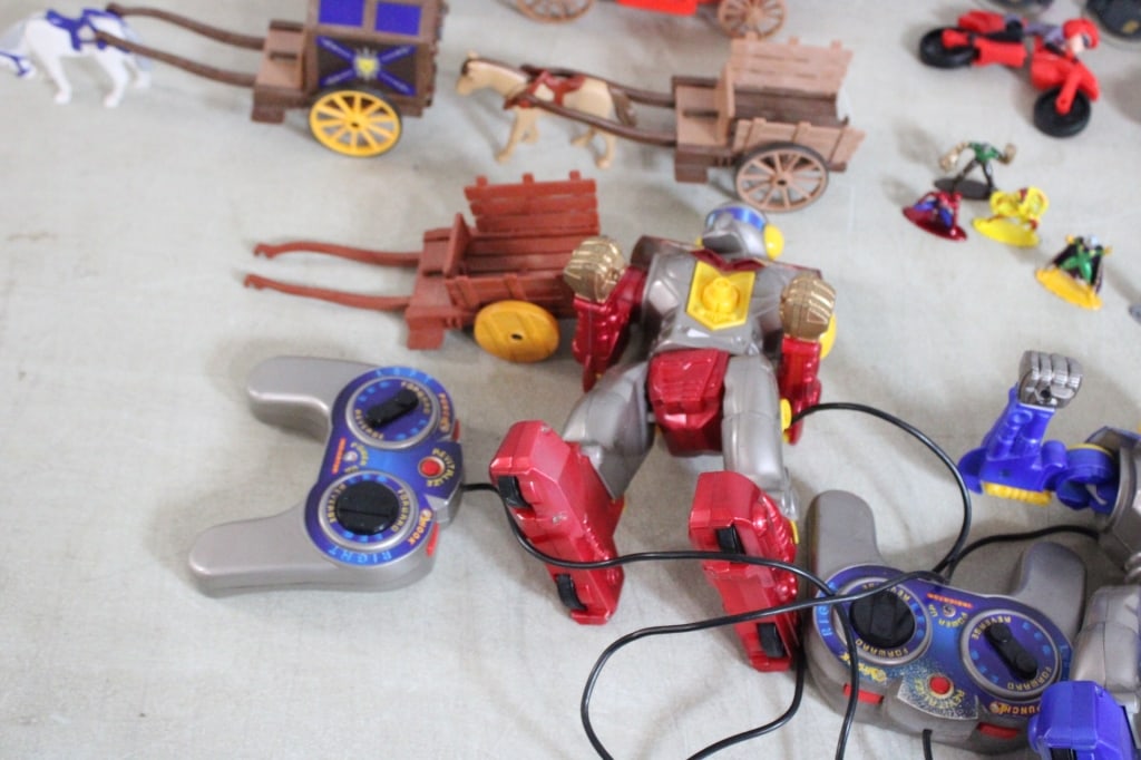 Marvel, DC Comics, Pixar & Goldlok Action Figures - 5
