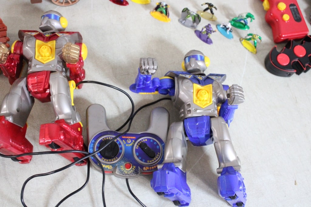 Marvel, DC Comics, Pixar & Goldlok Action Figures - 7