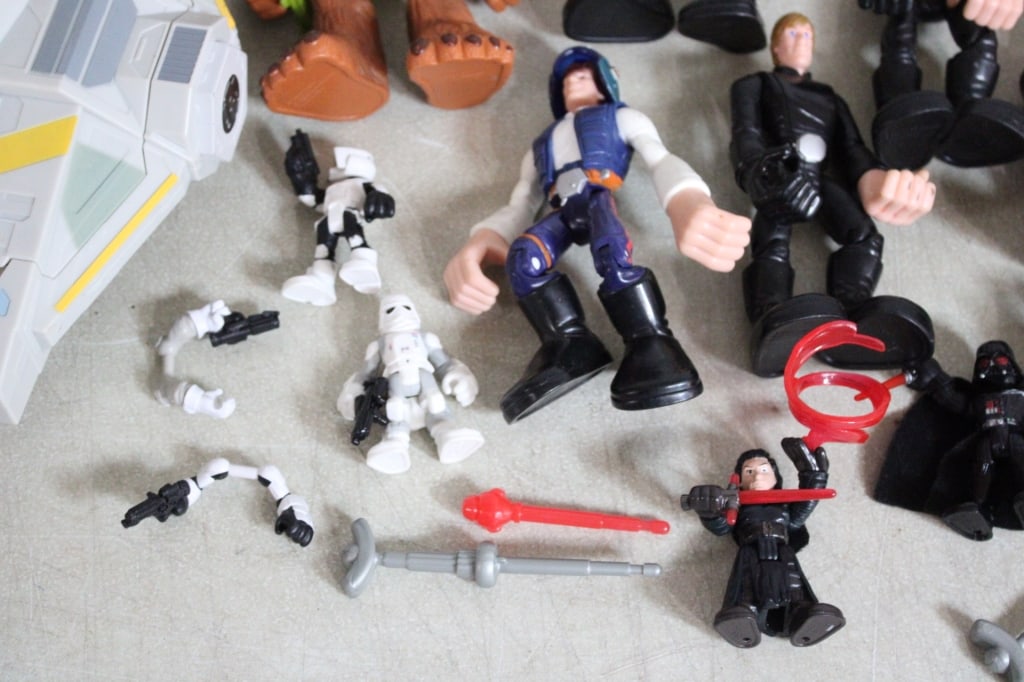 Star Wars Vehicles, Figures & Baby Yoda's - 16