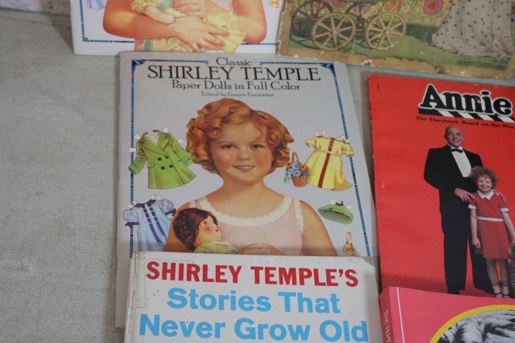 Shirley Temple Books, Arcade Cards, Pocket Mirrors - 3