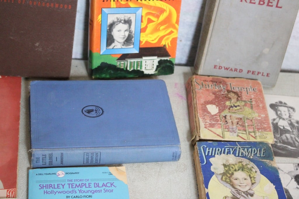 Shirley Temple Books, Arcade Cards, Pocket Mirrors - 8