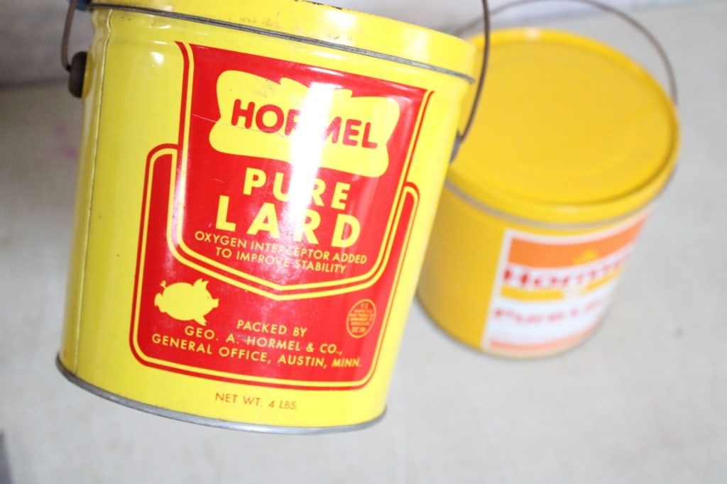 2 Hormel Lard Pails, Knife Set In Wood Block - 7