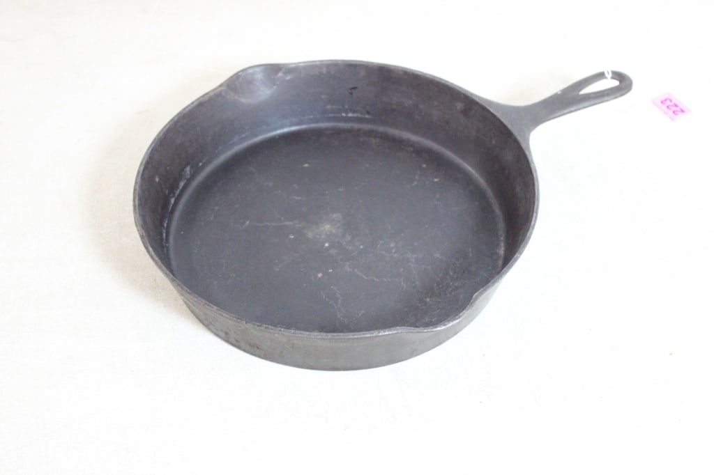 Wagner Sidney #10 Skillet with Heat Ring - 3