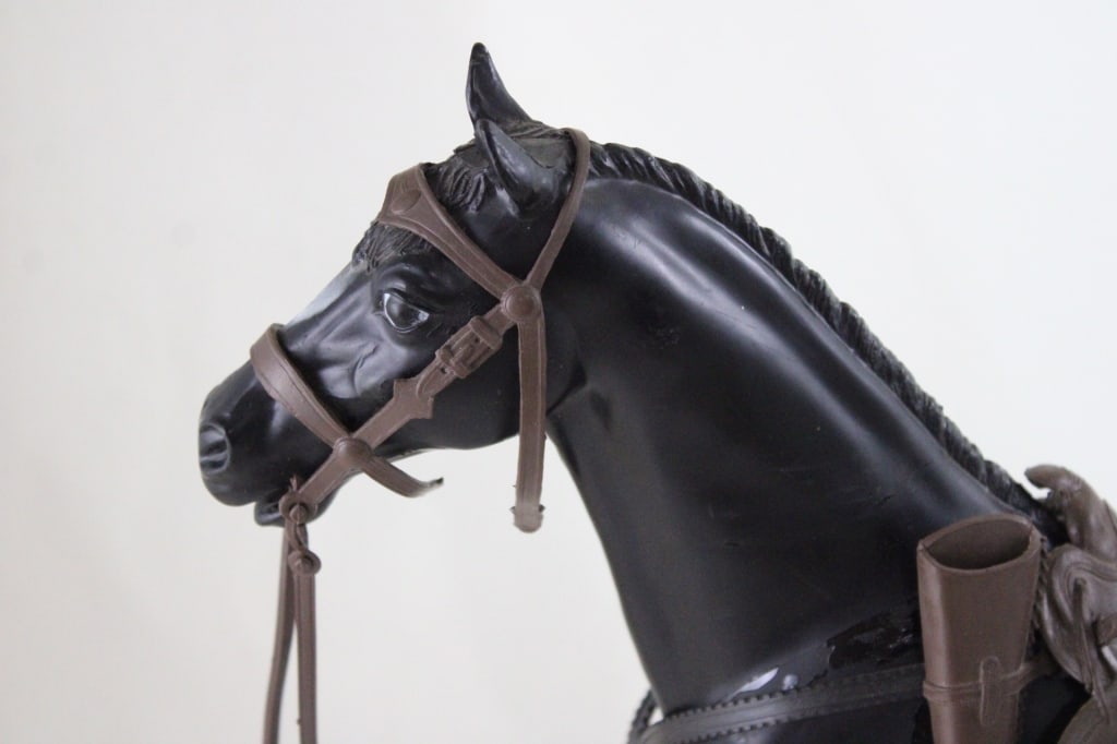 Johnny West Marx Thunderbolt Horse & Accessories - 2