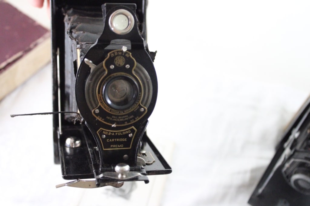 4 Antique Folding Cameras - 16