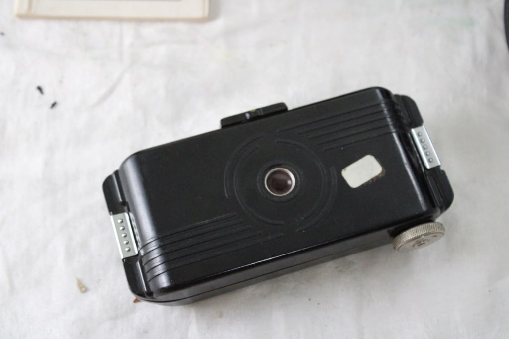 4 Antique Folding Cameras - 5