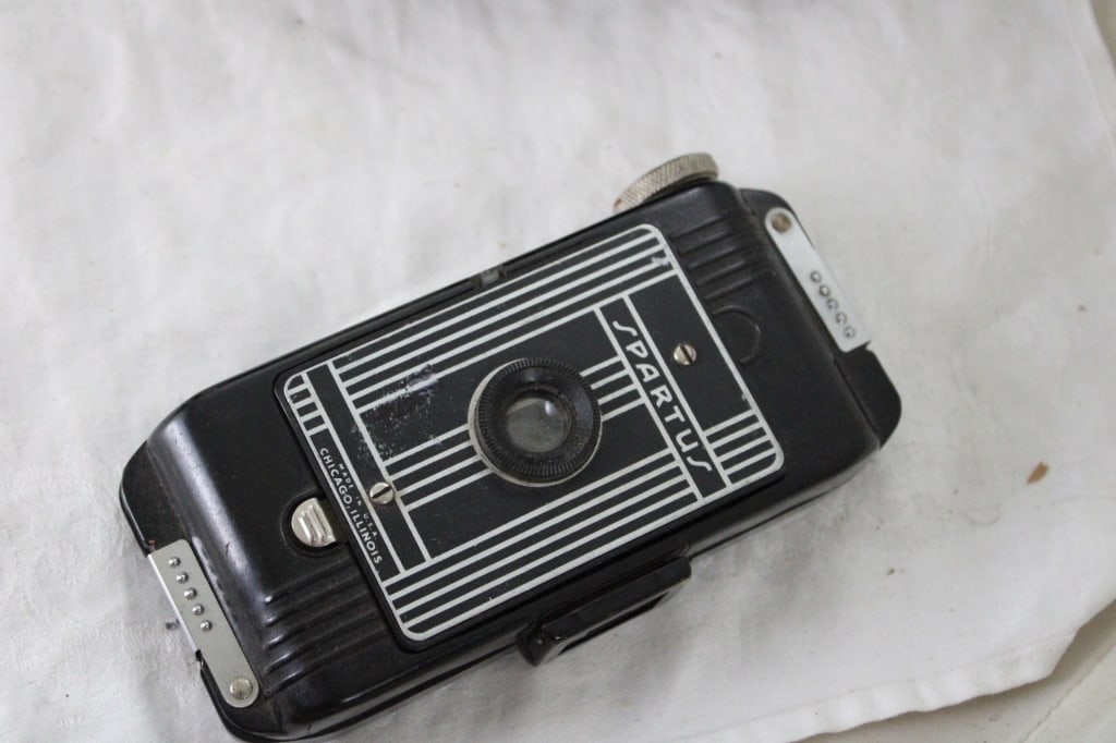 4 Antique Folding Cameras - 6