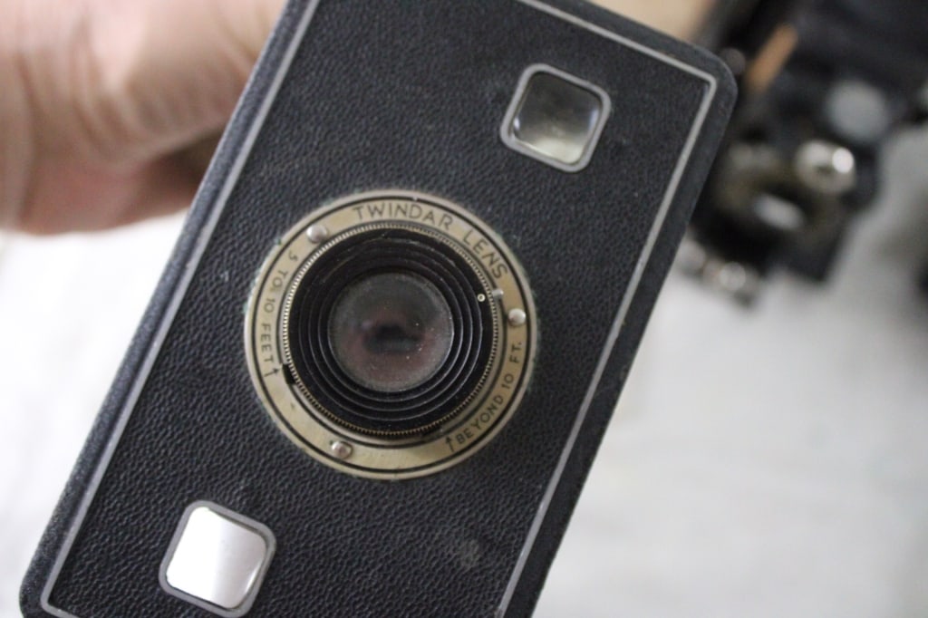 4 Antique Folding Cameras - 8