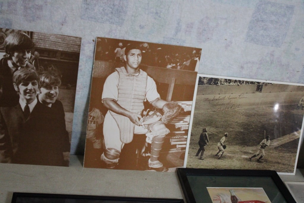 Beatles, Gene Autry, Pinup Pictures, Sign & More - 7