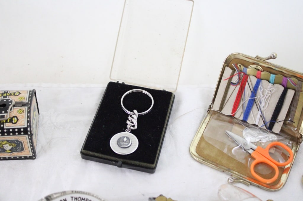 Advertising, Anri Condiment Wood Spoons & More - 13