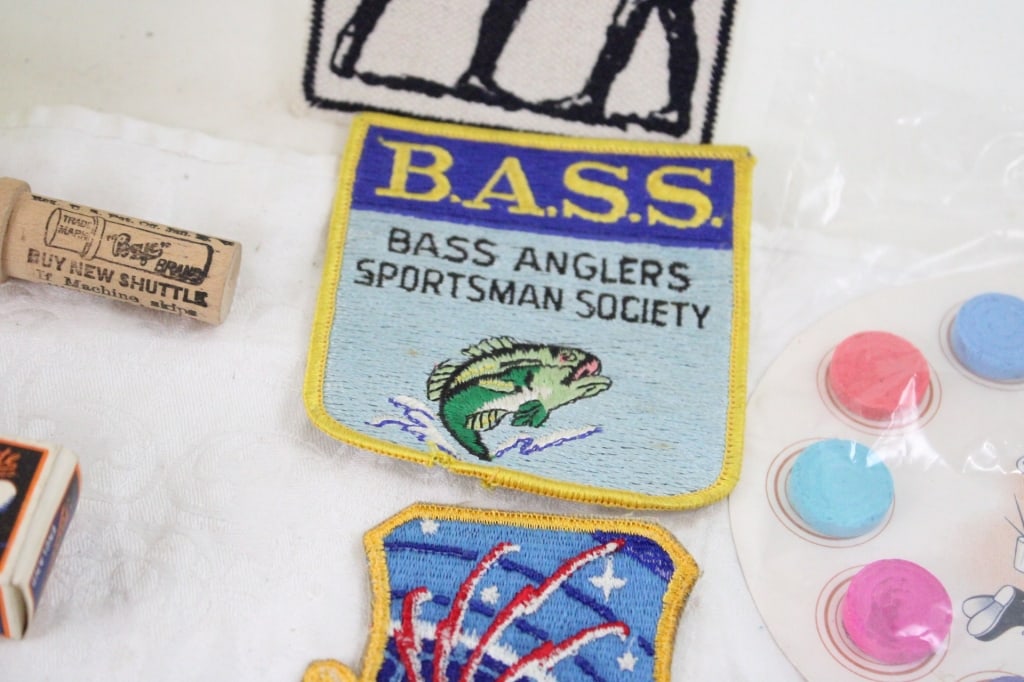 WW2 Celluloid Bank, Adv Pins, Whistle & More - 10