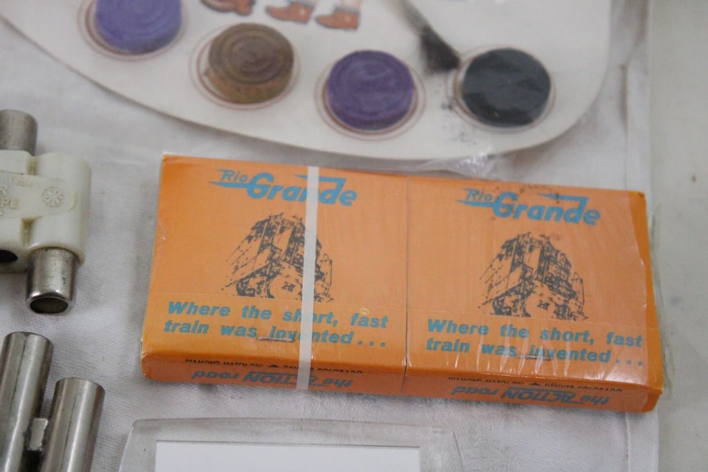 WW2 Celluloid Bank, Adv Pins, Whistle & More - 7