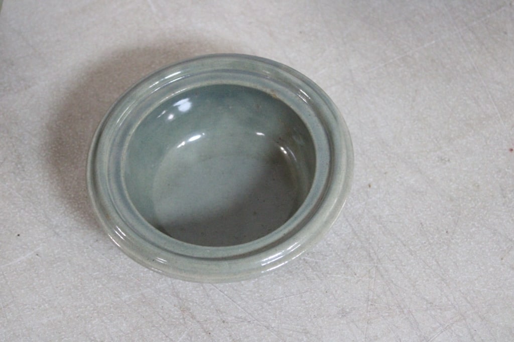 Red Wing Village Green Dinnerware - 19
